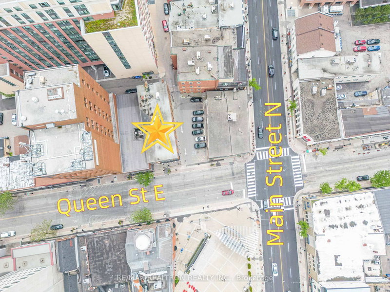 9 Queen St E, Brampton, L6W 2A7 | Image 2