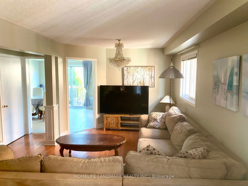 home for lease on 5433 Palmerston Crescent