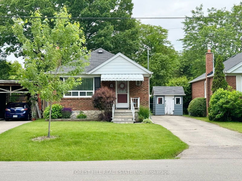 home for sale on 12 Westleigh Crescent