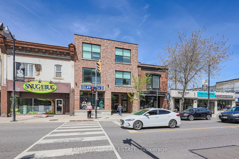home for lease on 303-3020 Dundas Street W