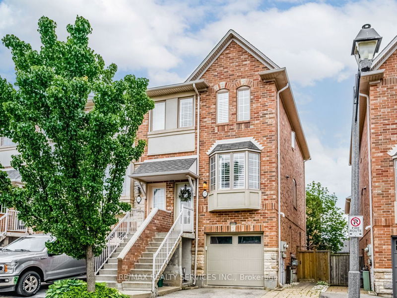 home for sale on 17-435 English Rose Lane
