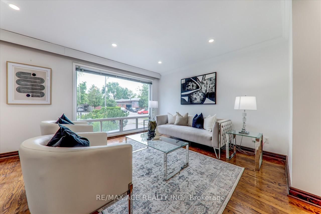 Listing Image 7
