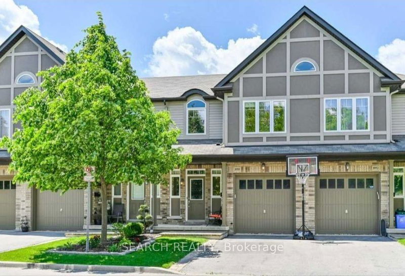 home for lease on 1050 Ryckman Common