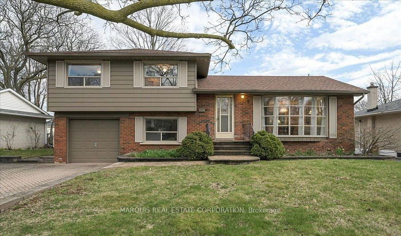 home for lease on 82 Rayne Avenue