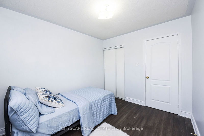 6037 Clover Ridge Cres  Mississauga, L5N 7B4 | Image 10