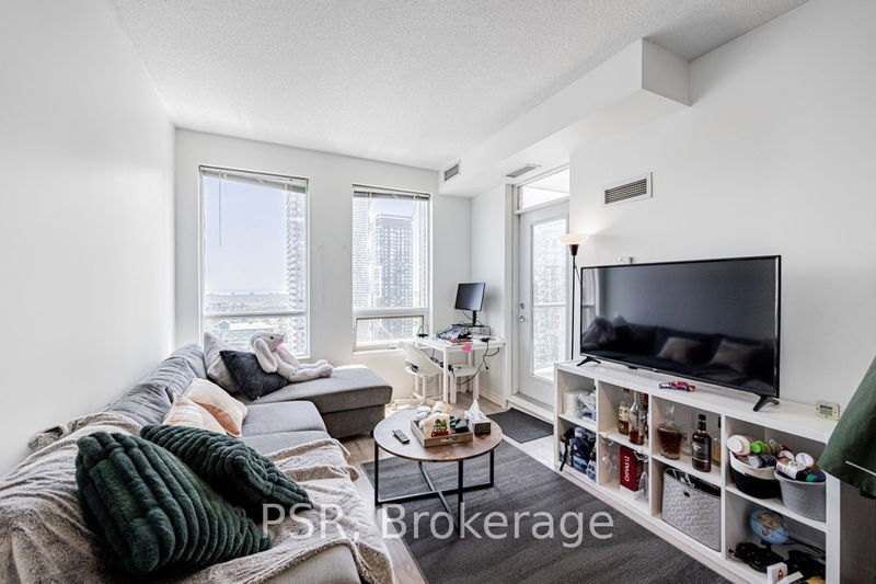 home for lease on 2811-388 Prince of Wales Drive