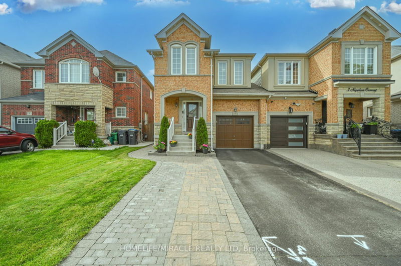 home for sale on 5 Napoleon Crescent