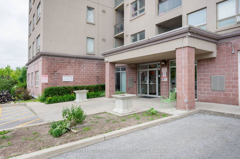  112 - 7405 Goreway Dr  Mississauga, L4T 0A3 | Image 3