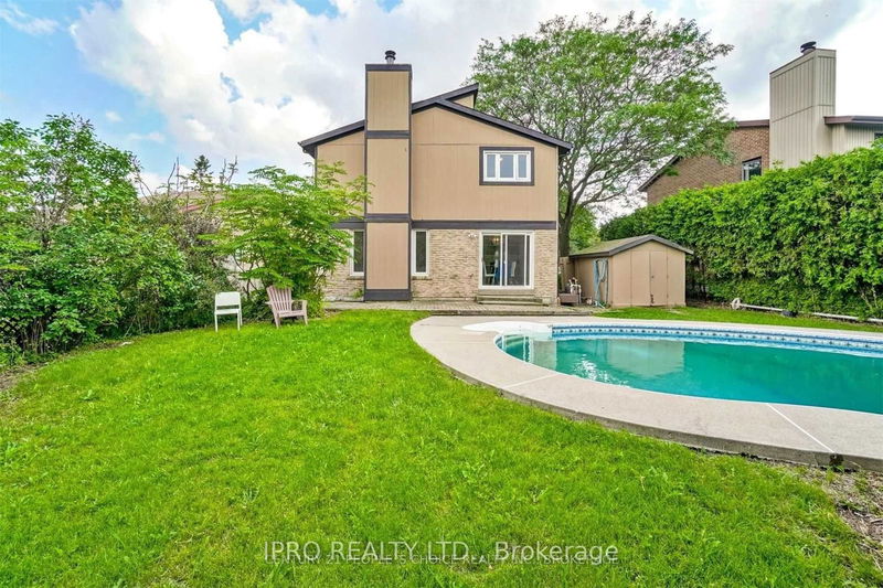 2545 Folkway Dr  Mississauga, L5L 2J9 | Image 1