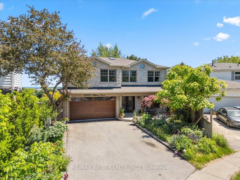 2788 Tallberg Crt, Mississauga, L5J 1T1 | Image 2