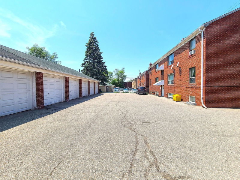 90 Trethewey Dr, Toronto, M6M 4B4 | Image 2