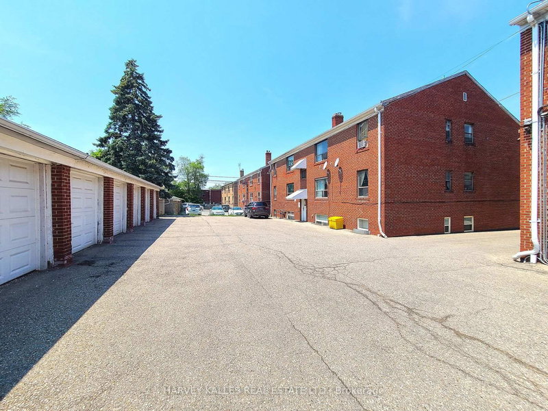 90 Trethewey Dr, Toronto, M6M 4B4 | Image 3