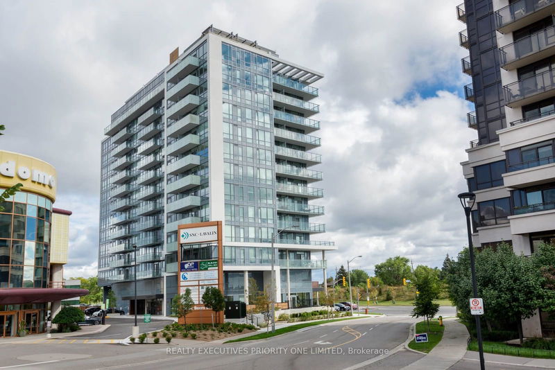 home for sale on 912-10 De Boers Drive