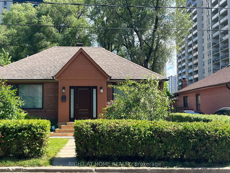 home for lease on Bsmt-17 Stayner Avenue