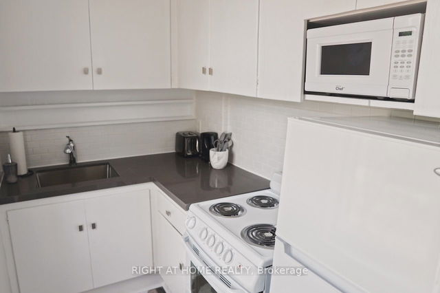 APT 1 - 164 Trafalgar Road