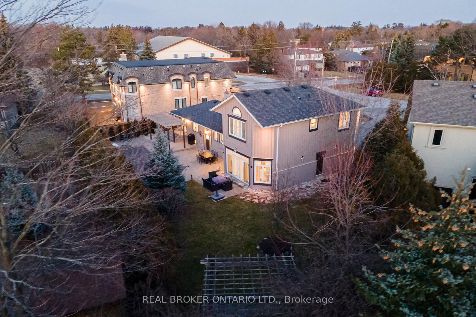 Listing Image 5