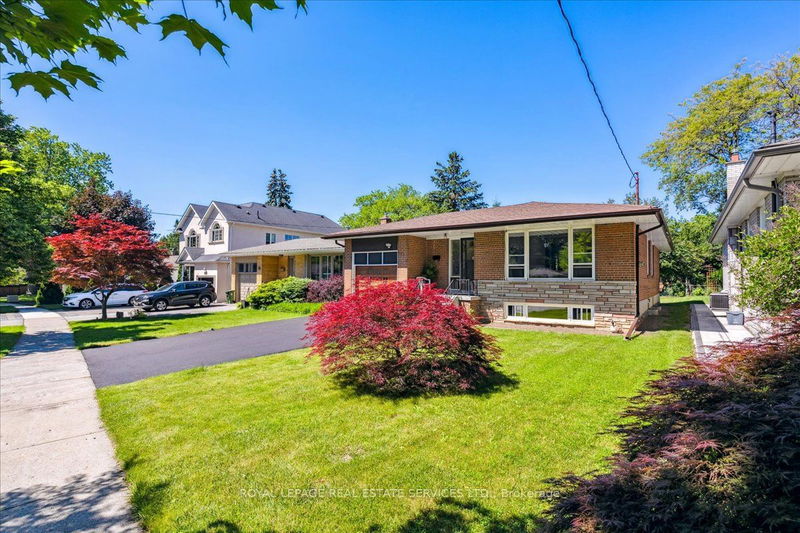 home for sale on 51 Alanmeade Crescent