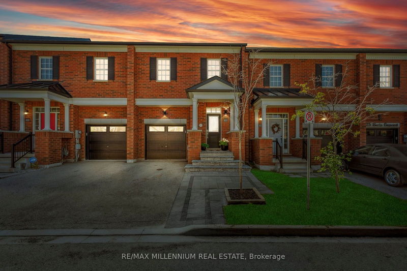 home for sale on 811 Banks Crescent