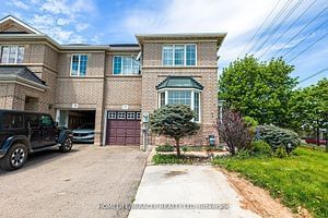 32 Rivermere Court