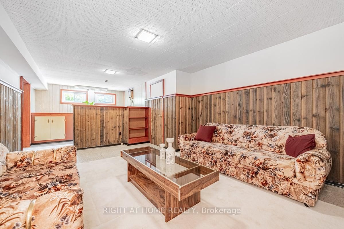 Listing Image 19