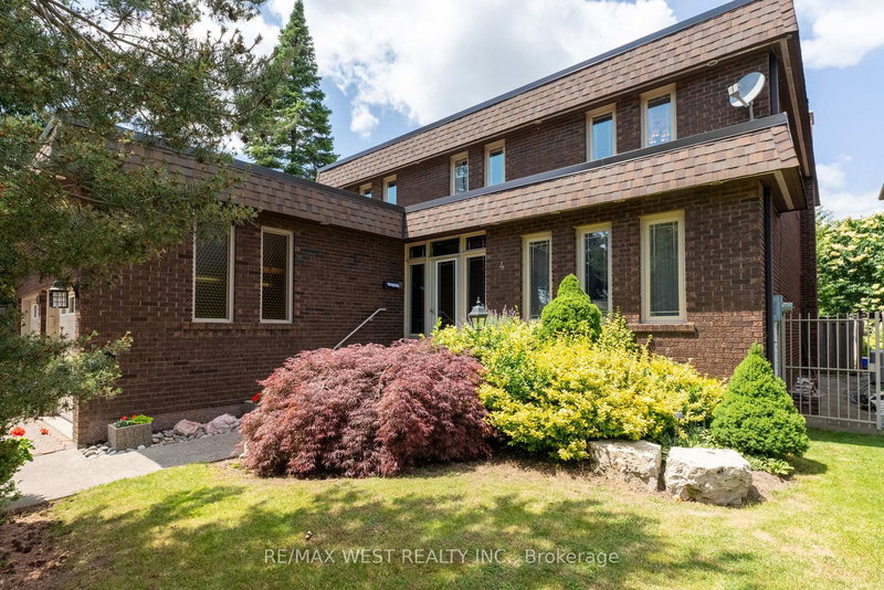 4 Neiltree Crt, Toronto, M9C 5C3 | Image 2