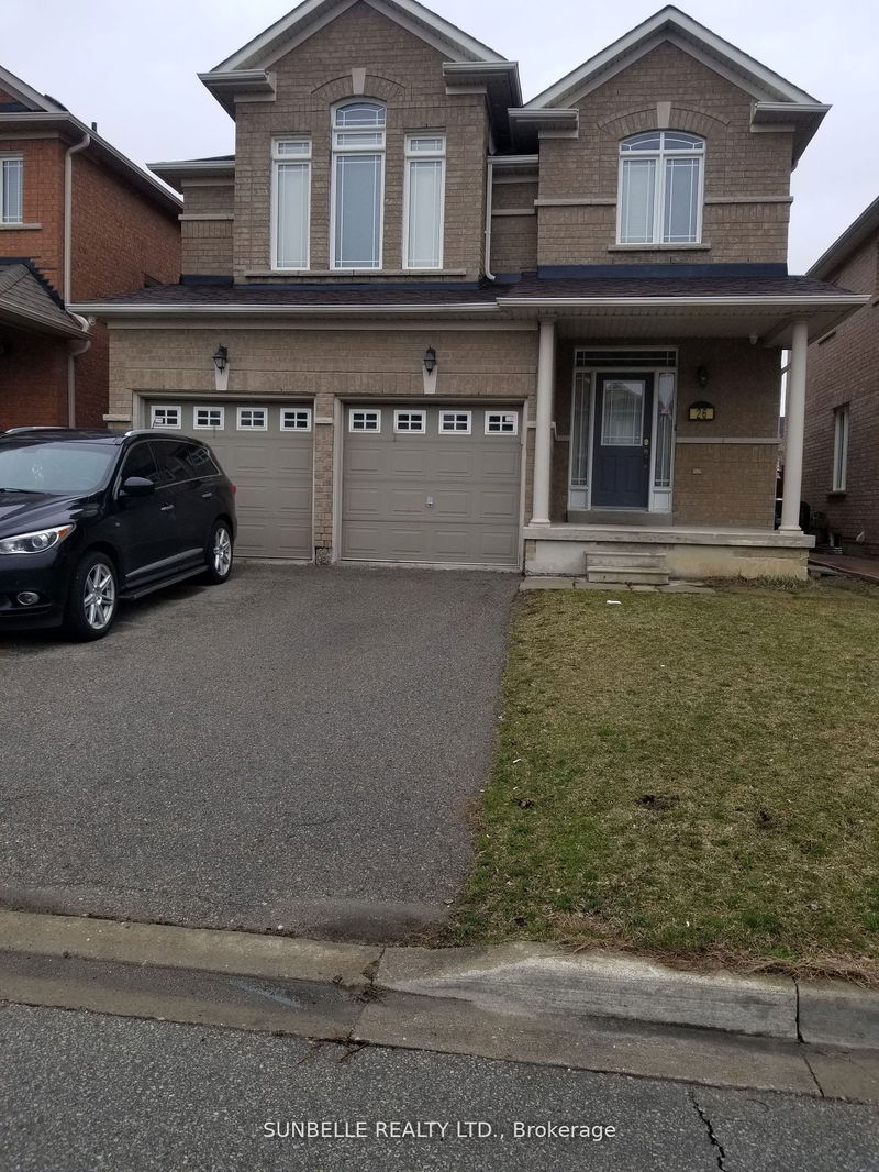 home for lease on 26 Senwood  2 upper levels Street