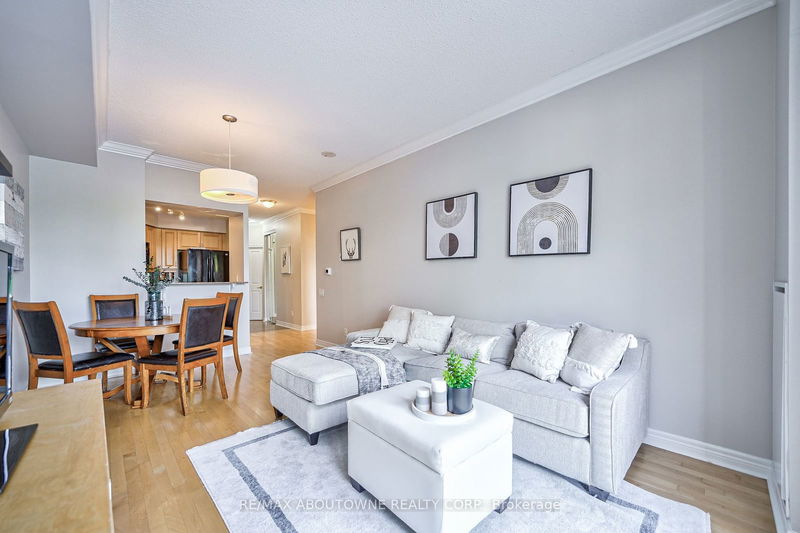  204 - 40 Old Mill Rd  Oakville, L6J 7W2 | Image 21