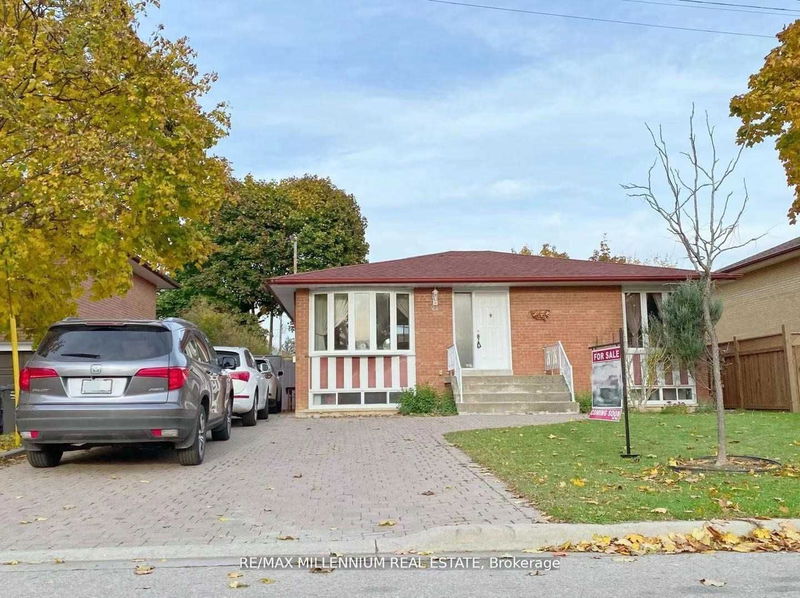 68 Campbell Dr  Brampton, L6X 2H7 | Image 1