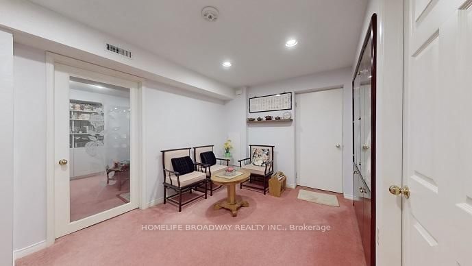 4461 Gladebrook Cres, Mississauga, L5V 1E4 | Image 3