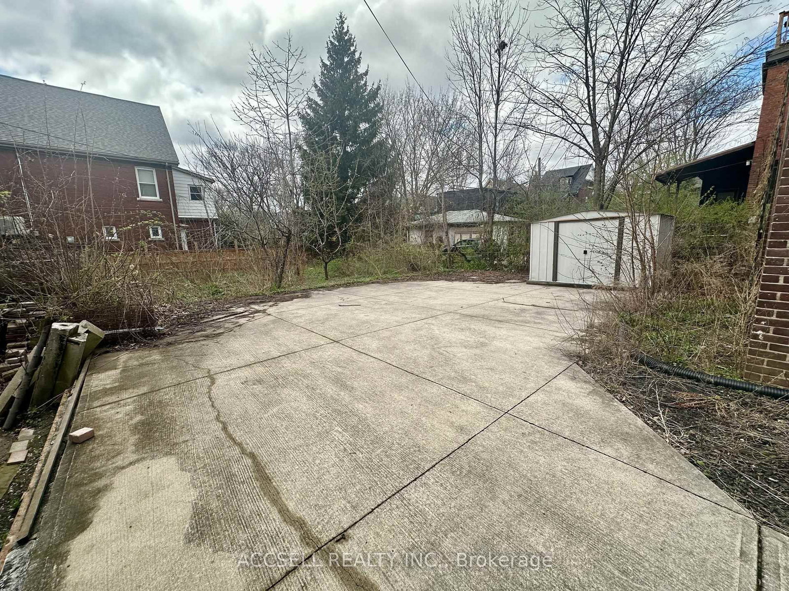Listing Image 3