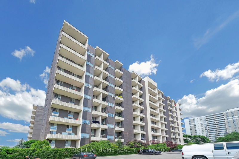 home for lease on 718-60 Southport Street