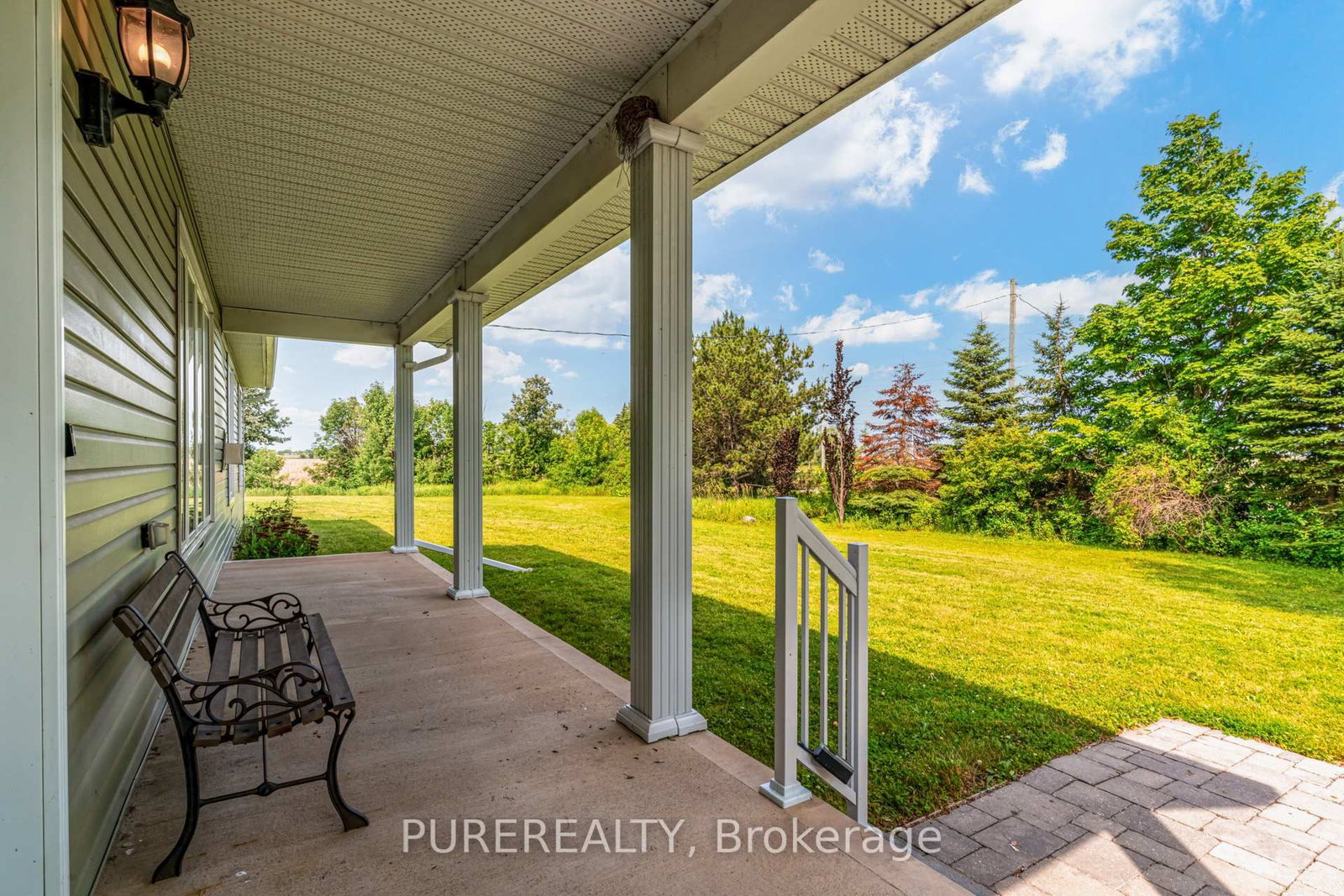 Detached House sold at 14125 Derry Road, Milton, Ontario, L9E 0W5 - Trafalgar - MLS: W8462004