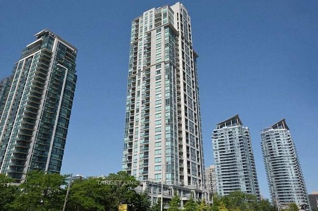 home for lease on 2805-3504 Hurontario Street