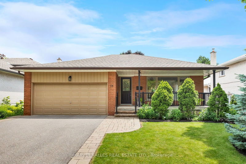 home for sale on 11 Stoneglen Drive