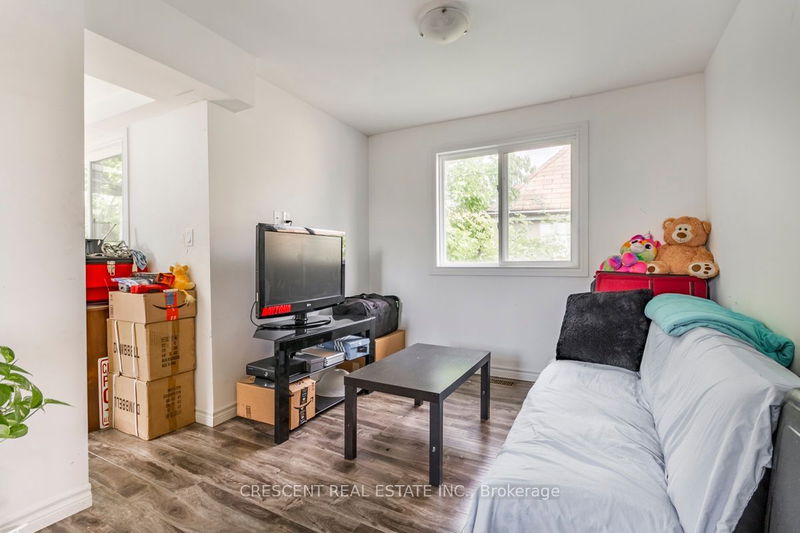 61 Buttonwood Ave  Toronto, M6M 2H9 | Image 20