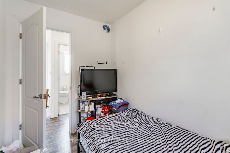 61 Buttonwood Ave  Toronto, M6M 2H9 | Image 27