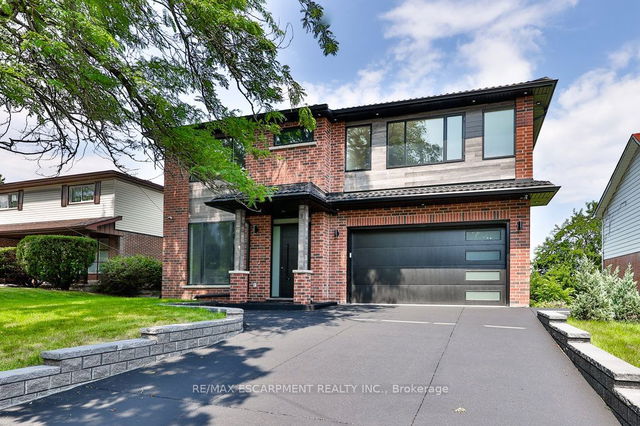 1459 Petrie Way