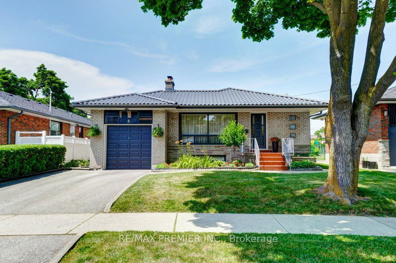 home for sale on 8 Rowse Crescent