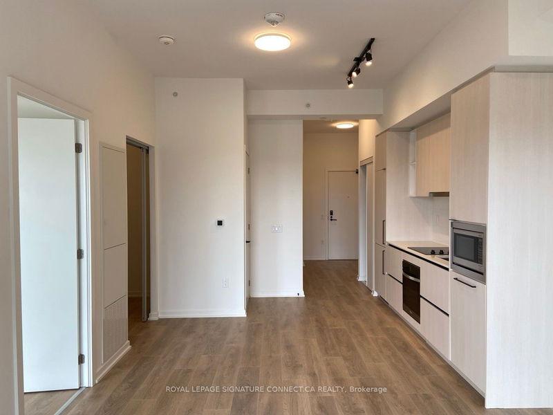 home for lease on 402-1285 Dupont Street