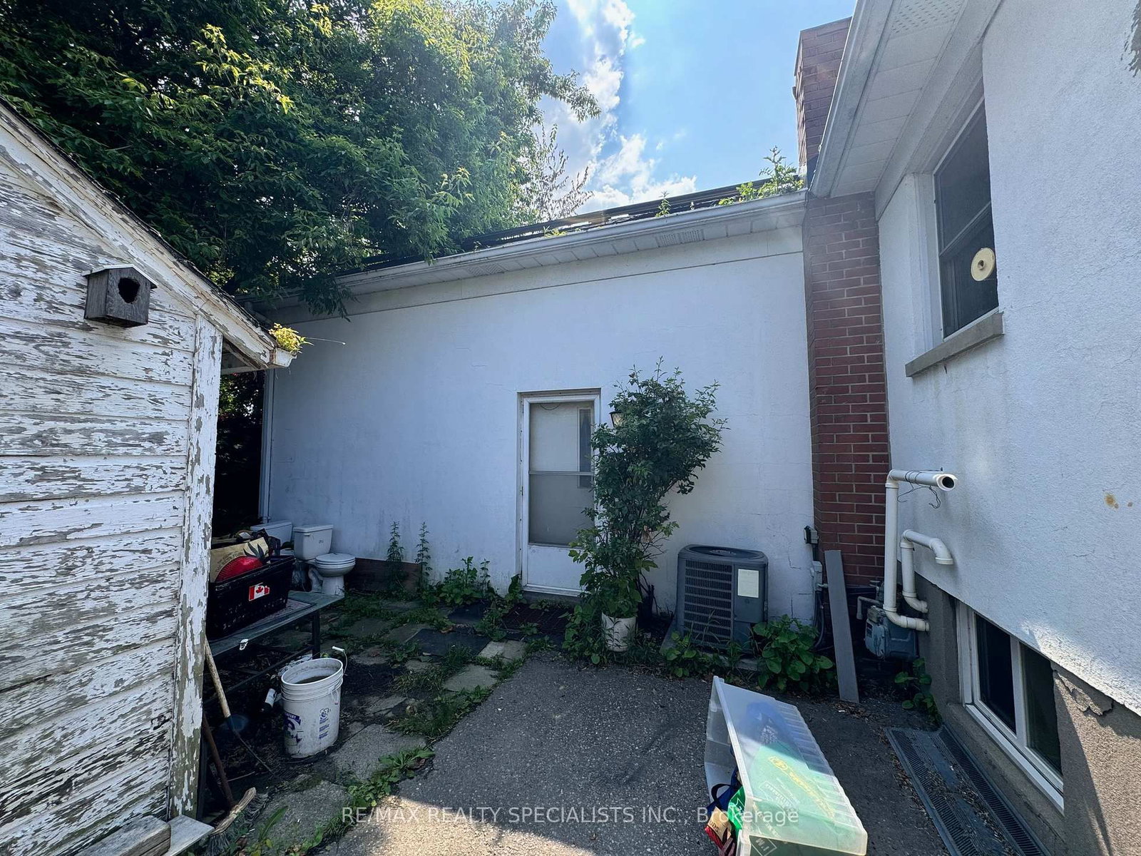 Listing Image 7