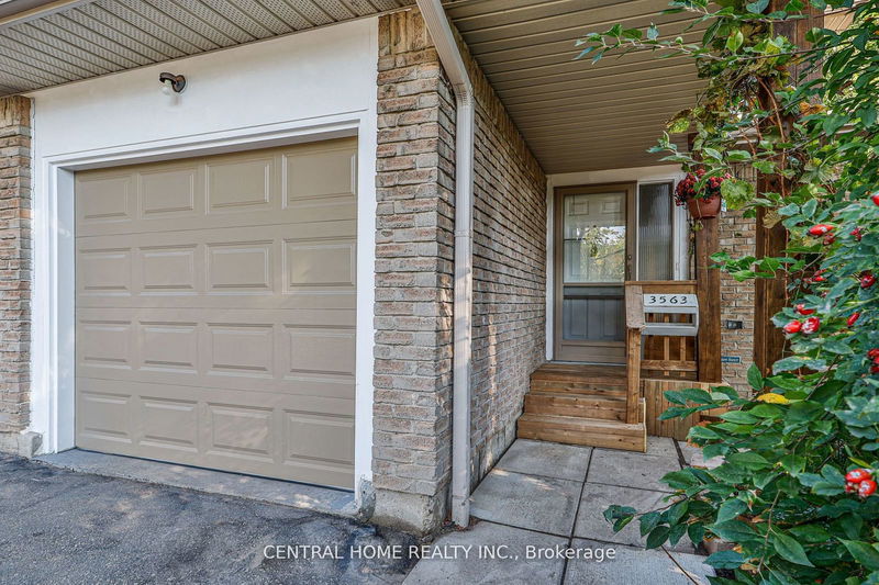home for lease on Main-3563 Autumnleaf Crescent