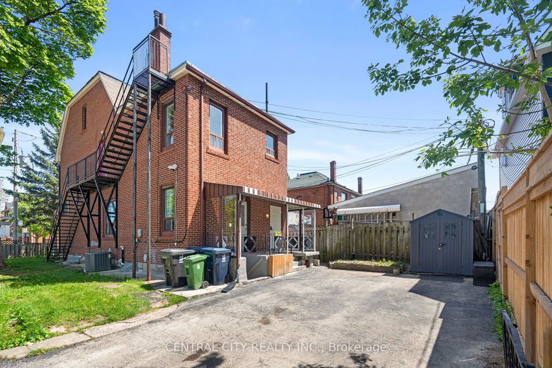 home for lease on 226 Nairn Avenue