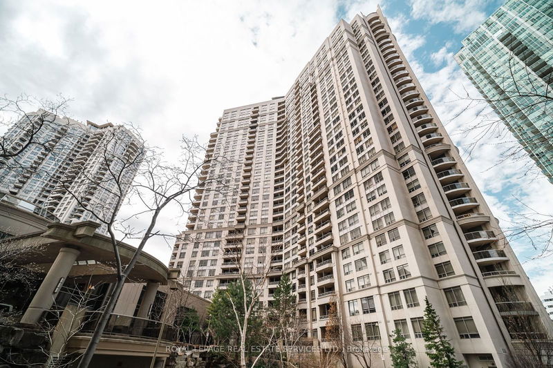  2831 - 3888 Duke of York Blvd  Mississauga, L5B 4P5 | Image 2