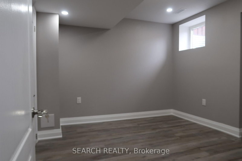 Bsmt - 8 Nightland Crt, Brampton, L6Y 5V3 | Image 3