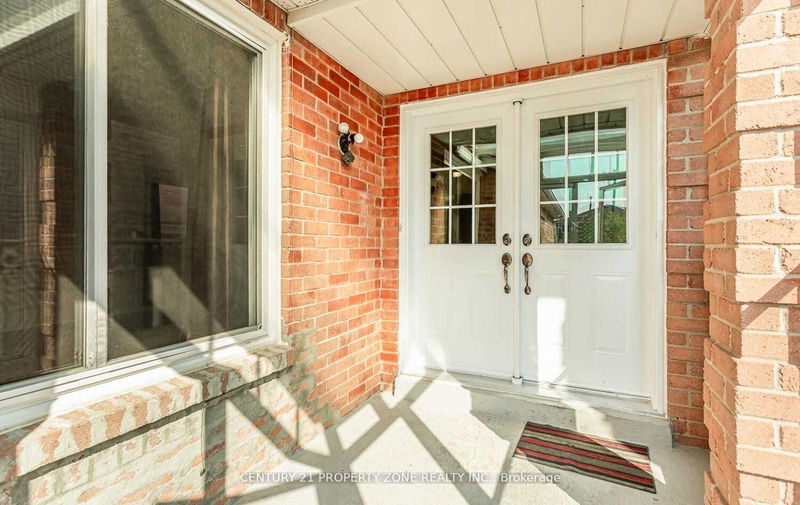 home for sale on 66 Redpoll Court