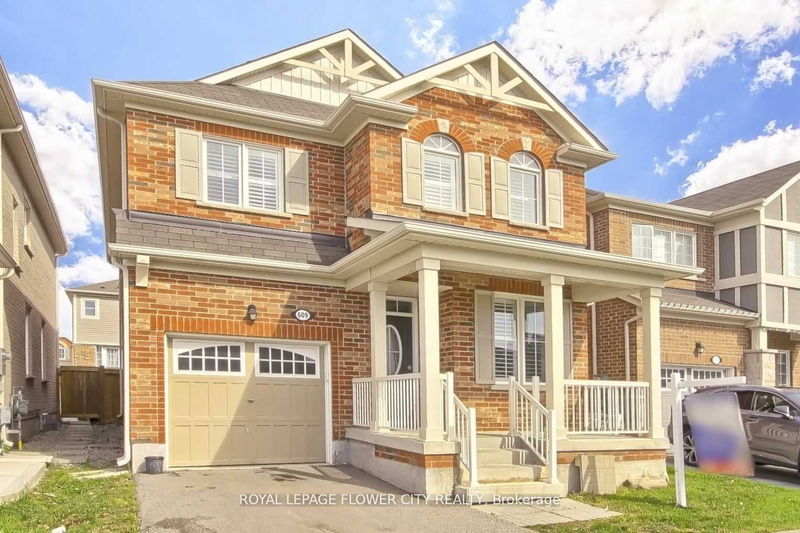 home for lease on 609 Gibson Crescent