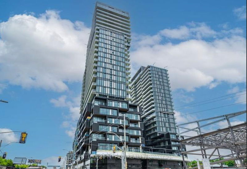 home for lease on 508-1285 Dupont Street