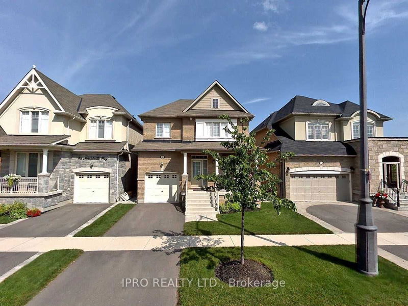 home for lease on 43 Merrickville Way
