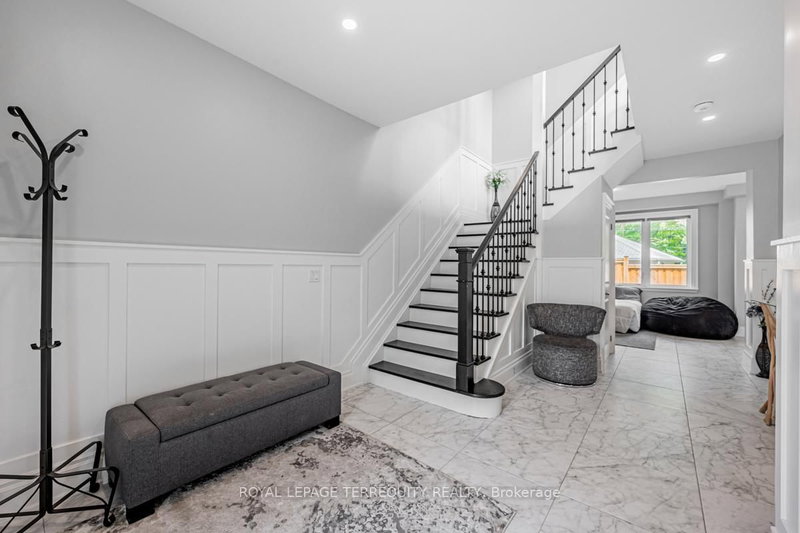 15 Old Oak Dr, Toronto, M9A 1A3 | Image 3