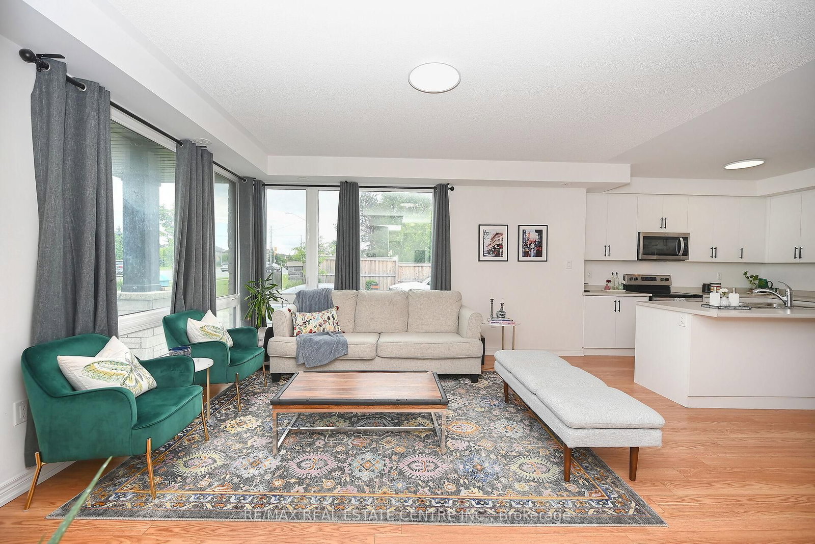 Listing Image 15
